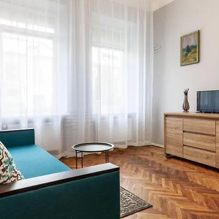 2 кім подобово на вулиці ткацькій 8, на 5 осіб - бічна замарстинівської новобуд авалон Lemberg