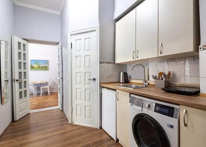 2 кім подобово на вулиці ткацькій 8, на 5 осіб - бічна замарстинівської новобуд авалон * Lemberg