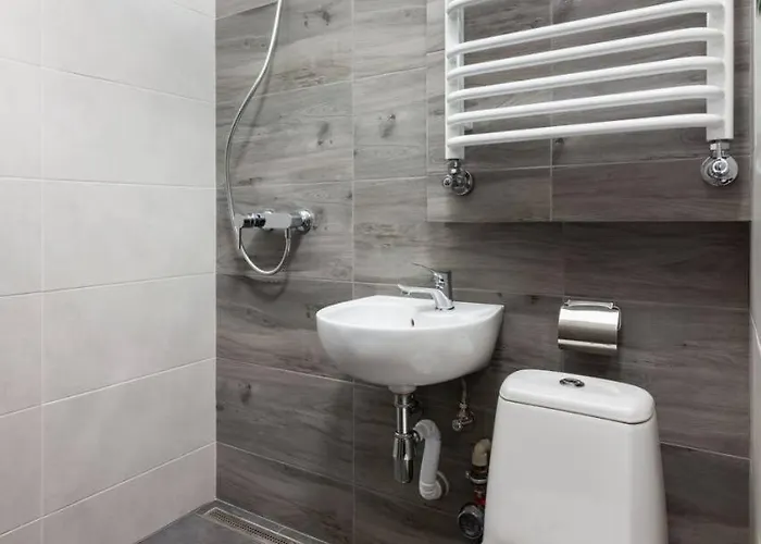 Apartment 2 кім подобово на вулиці ткацькій 8, на 5 осіб - бічна замарстинівської новобуд авалон